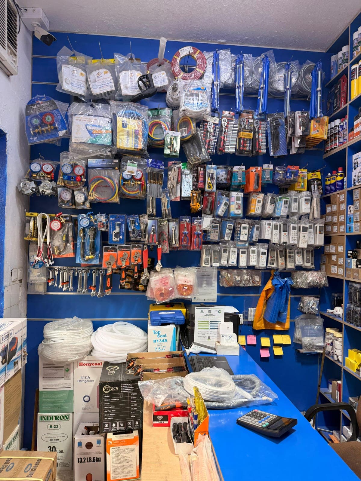 Professional tools and spare parts